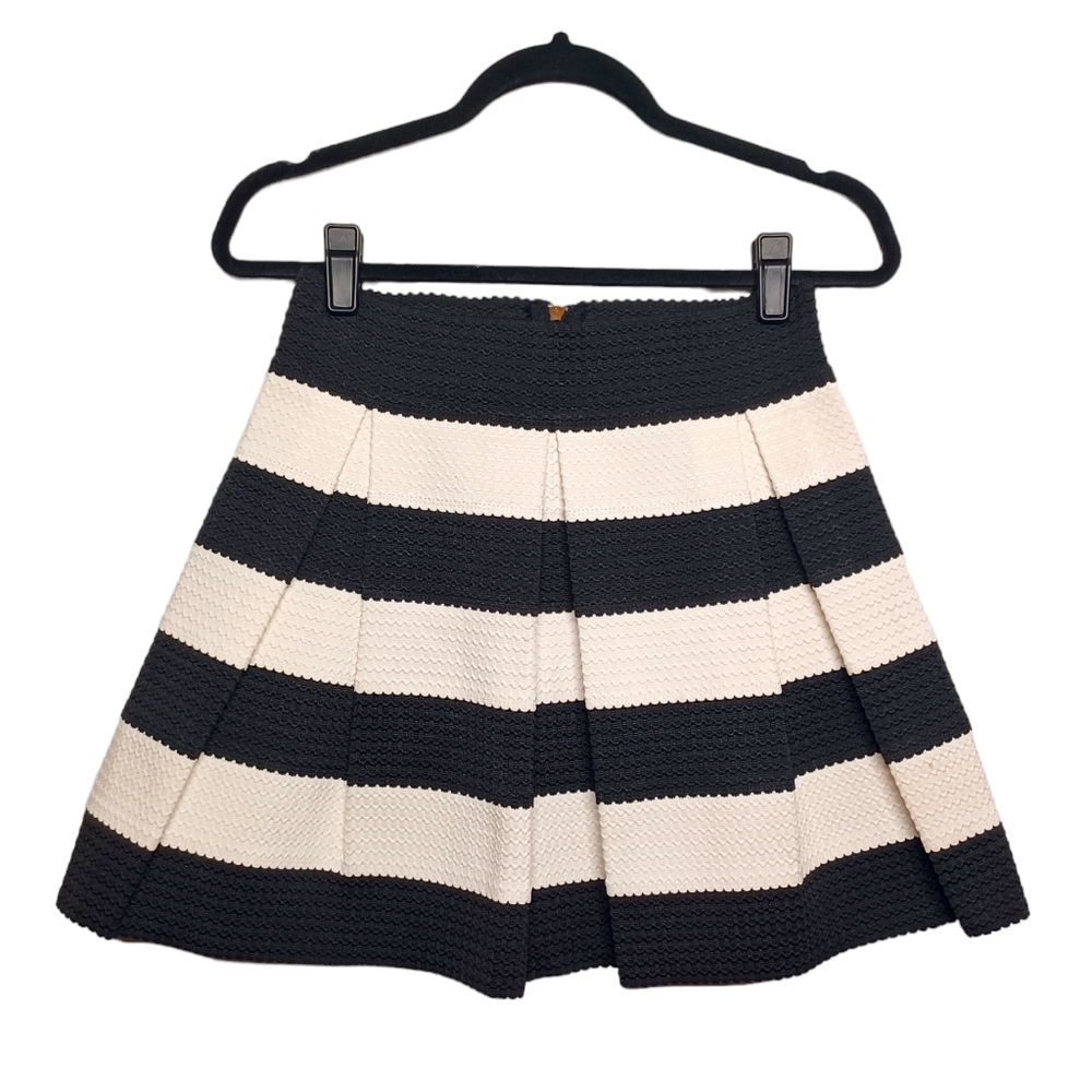 I JOAH Black White Stripe Print Skater Open Pleat Fit & Flare Mini Skirt X-Small